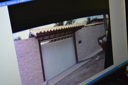 'Pezão' e esposa residiam em uma casa em Porto Seguro