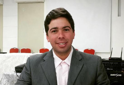 Diêgo Gomes é Advogado e Especialista em Comunicação e Política