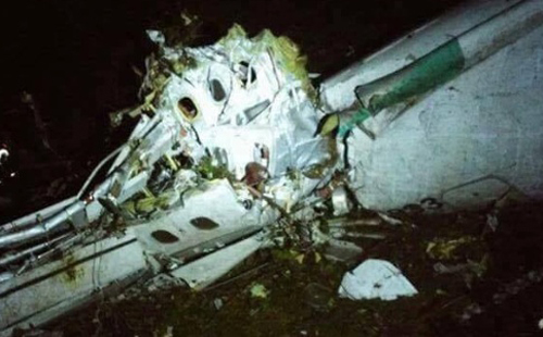 aviao-chapecoense-acidente-colombia-sul-americana-1480400913282_615x300