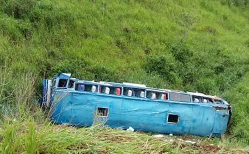 ribanceira-onibus-potiragua